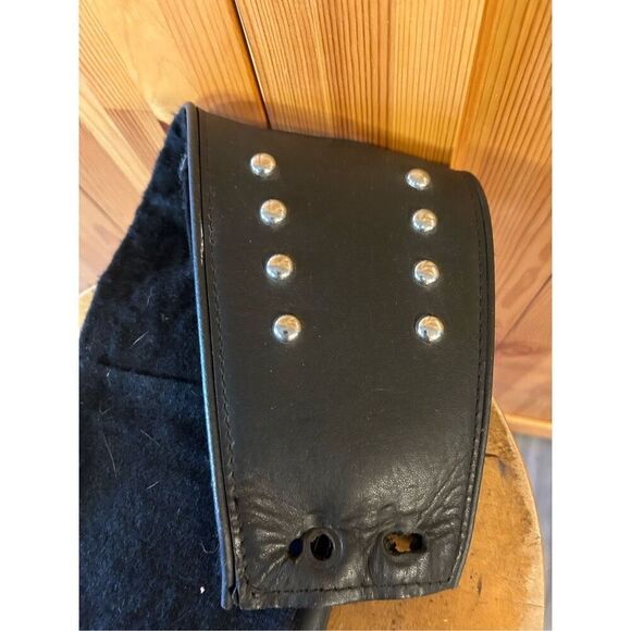Victory Motorcycle USA Gas Fuel Tank Bag Leather Rivets Saddle Bag Storage Bag ( - Picture 4 of 8